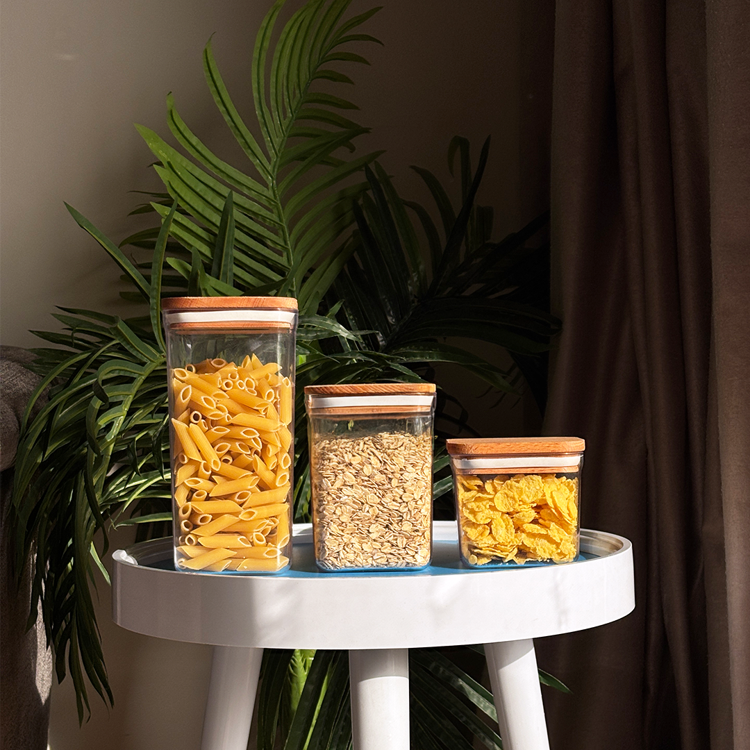 Squared Acrylic Food Storage containers with wooden lid (Set 3 Pieces)